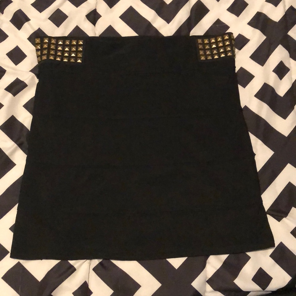 Twenty-One Black skirt